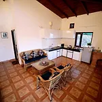 Sky Touch Cottage & Stays
