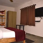 Captains Paradise At Mukteshwar Hill Station