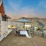 Saffronstays Ridgeview Manor