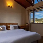 Dream Cottage 3 Pet-Friendly 2Br W Mountain View