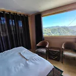 Commander Villa