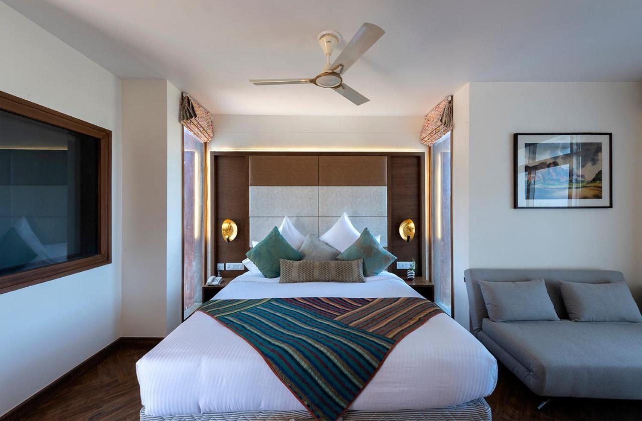 Resort Justa Retreat & Mukteshwar