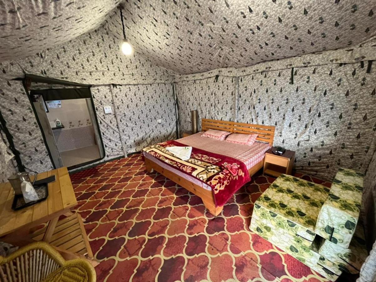 Luxury tent Whistling Woods Camps And Mukteshwar