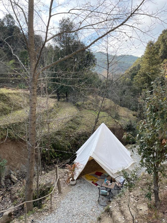 Luxury tent Glamping By The Hulya - Mukteshwar Mukteshwar
