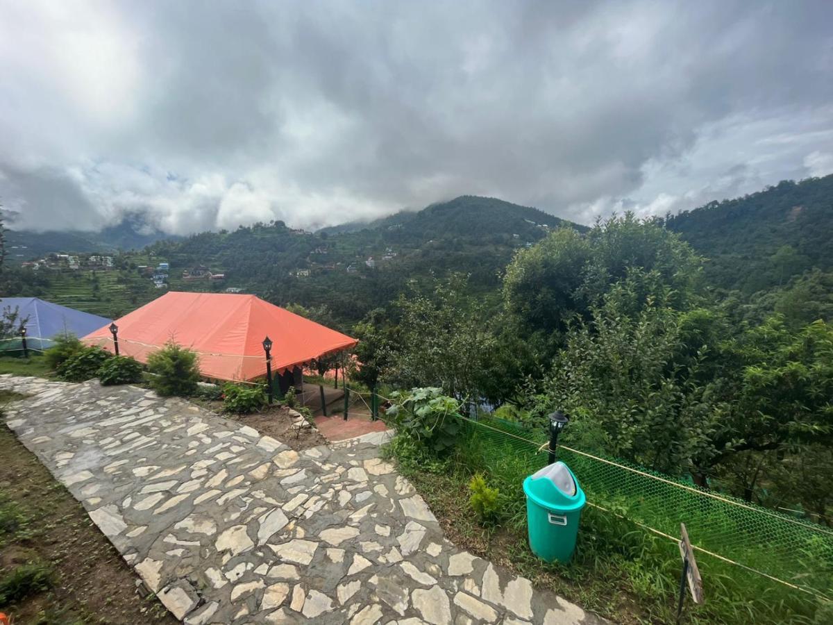 Whistling Woods Camps And * Mukteshwar