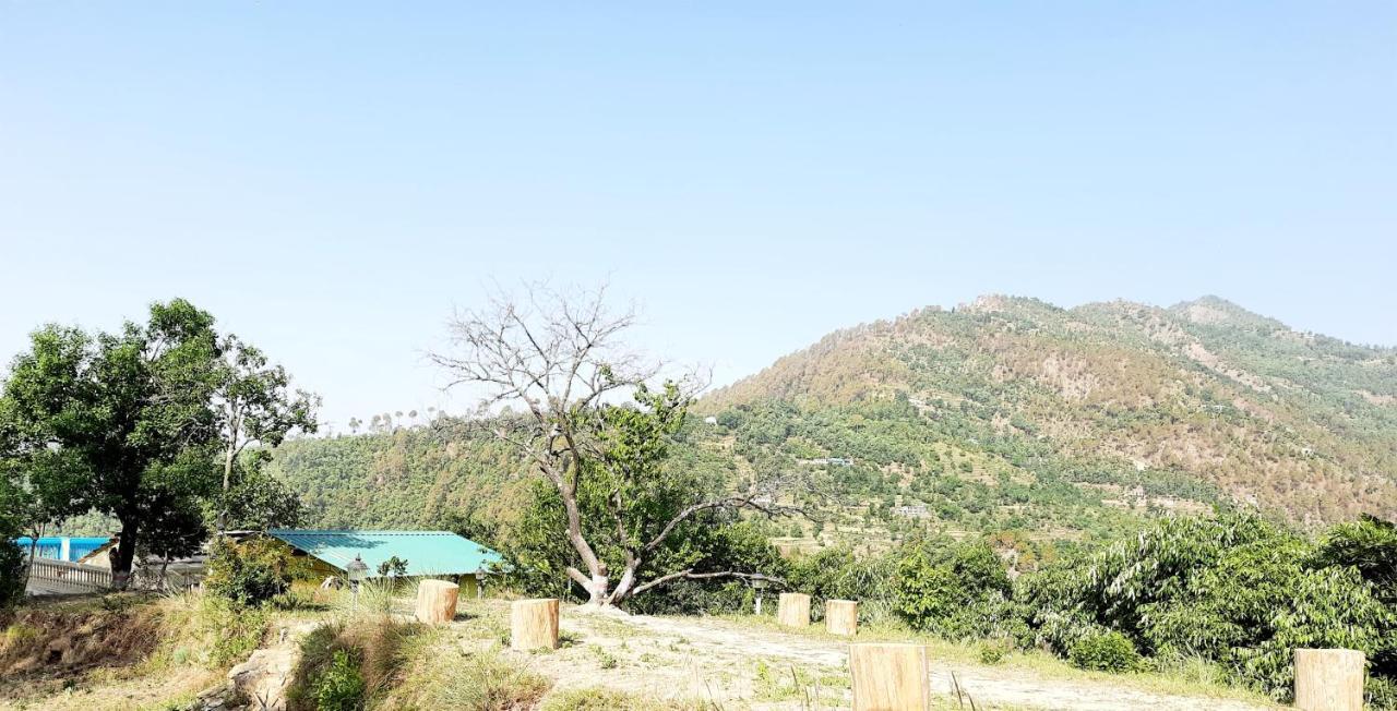 Resort Mukteshwar Grand Retreat