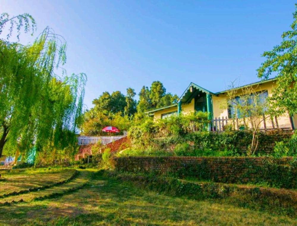 Fairmont * Mukteshwar