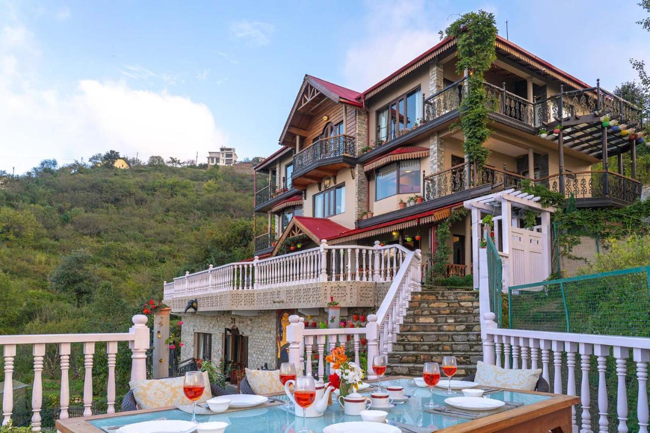 Stayvista At Scenic Solitude Villa Mukteshwar