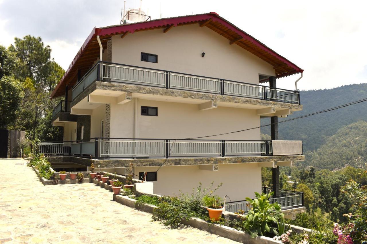 Captains Paradise At Hill Station *