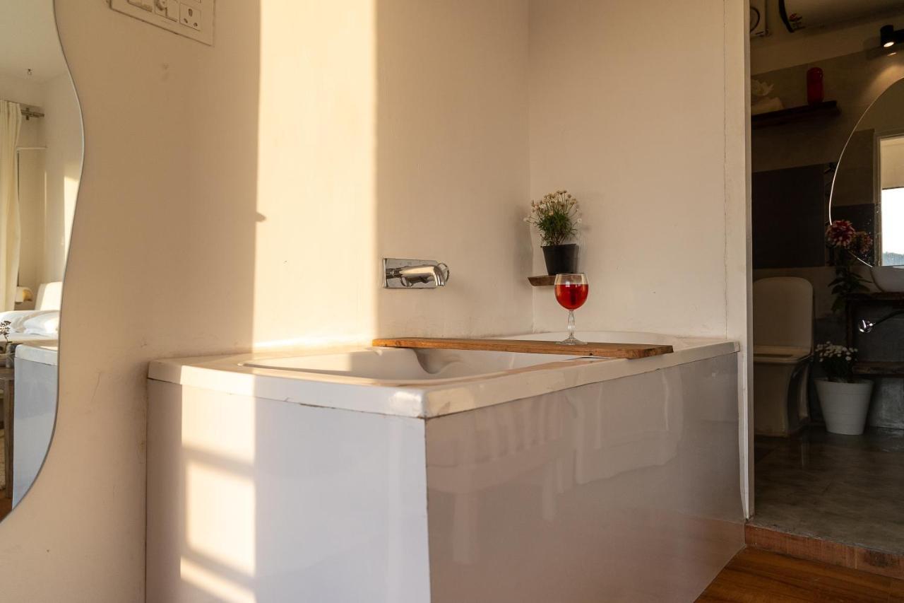 Guest house Ecstasy By Thhpsociety Bathtub