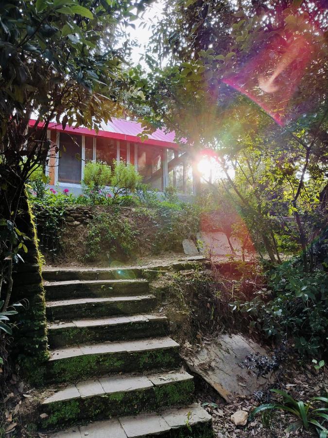 Quiet Place Himalayas Resort Mukteshwar