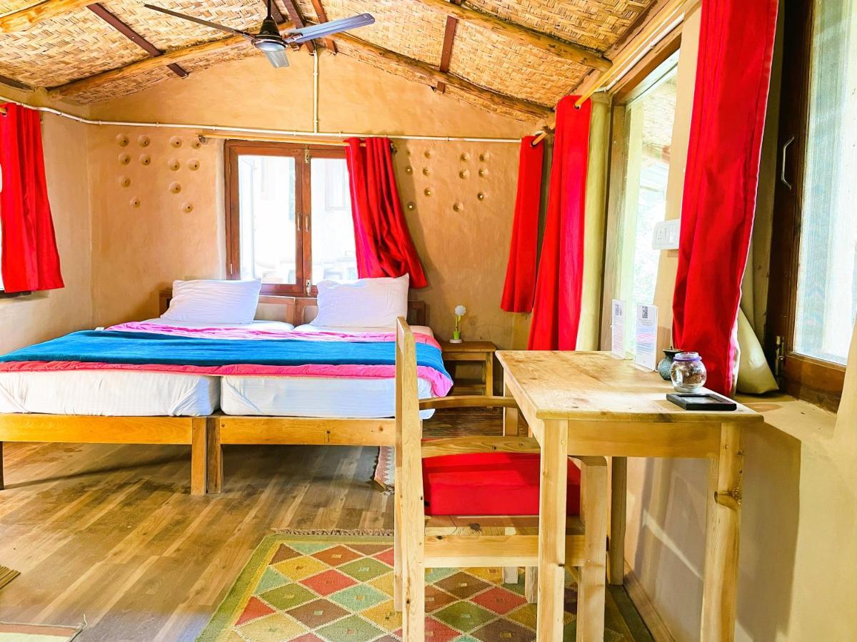 Quiet Place Himalayas Resort *