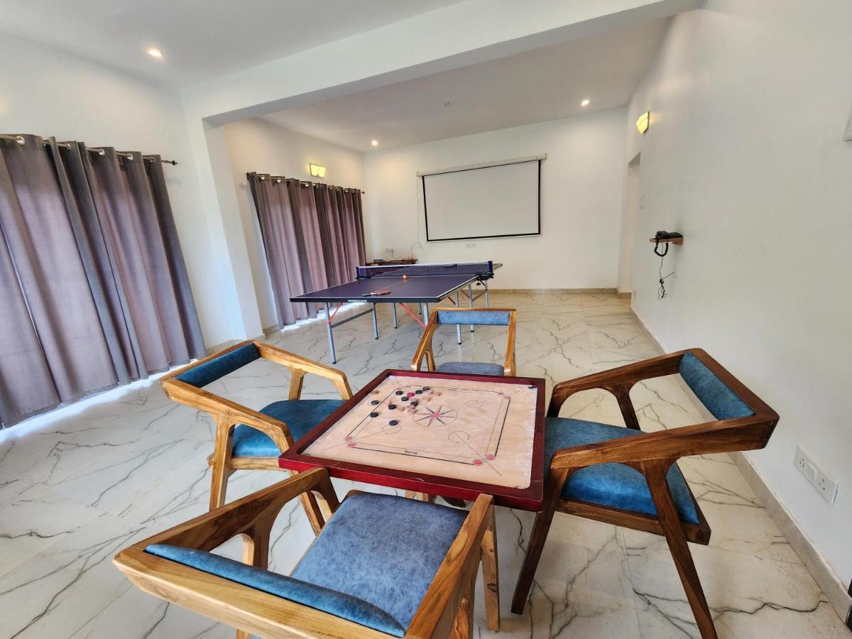 Divine Retreat 3*