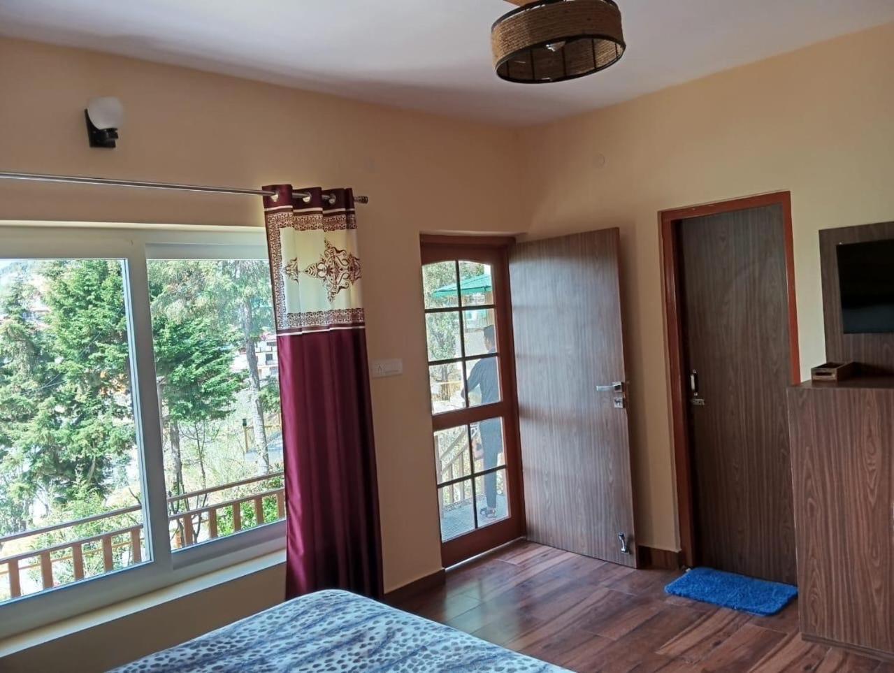 Guest house Khushi