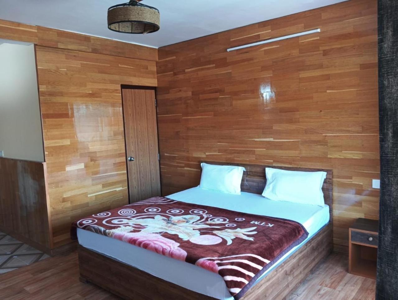 Guest house Khushi *