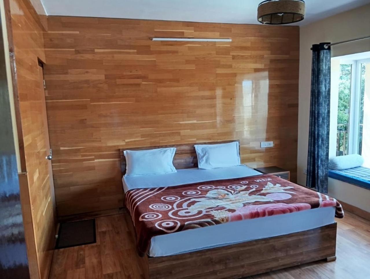 Khushi Guest house *