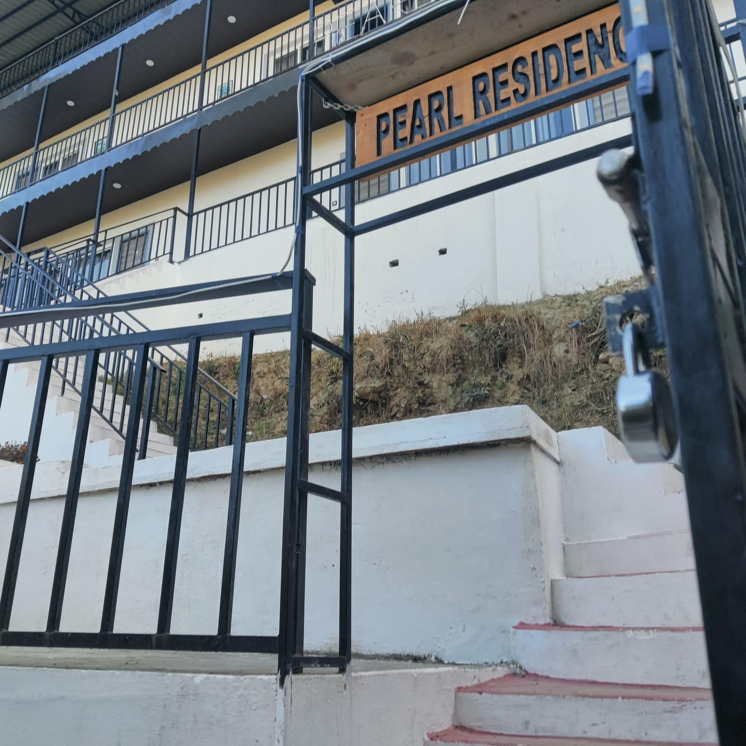 Hotel Pearl Residency 3*