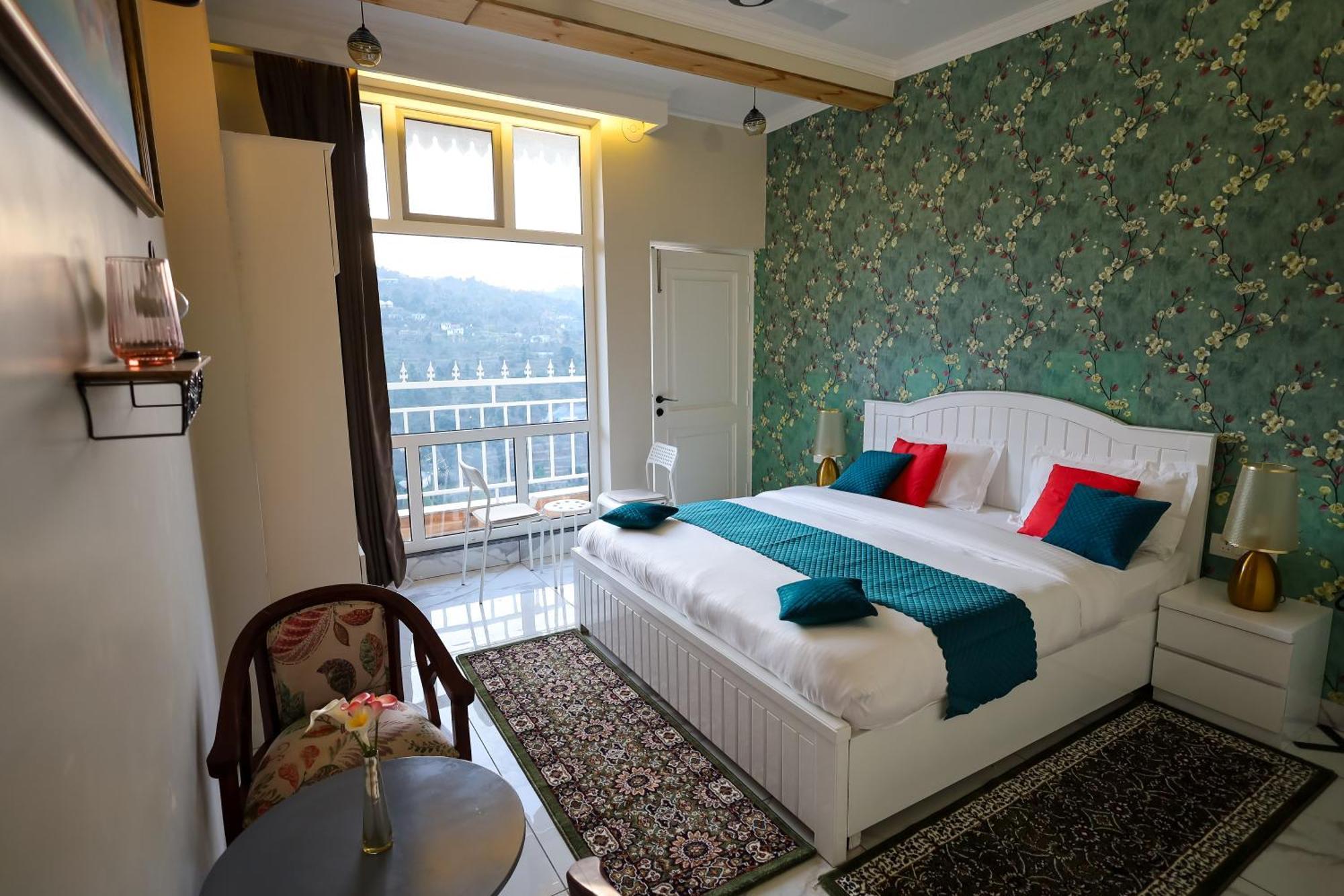 The Crosswoods Three Hotel Mukteshwar