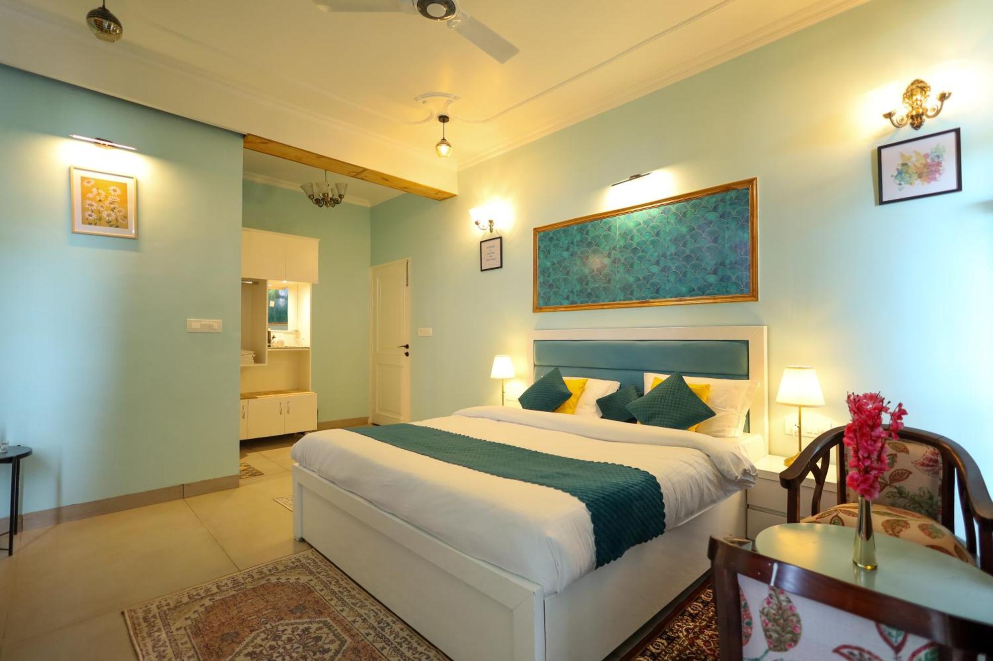 The Crosswoods Three 4* Mukteshwar