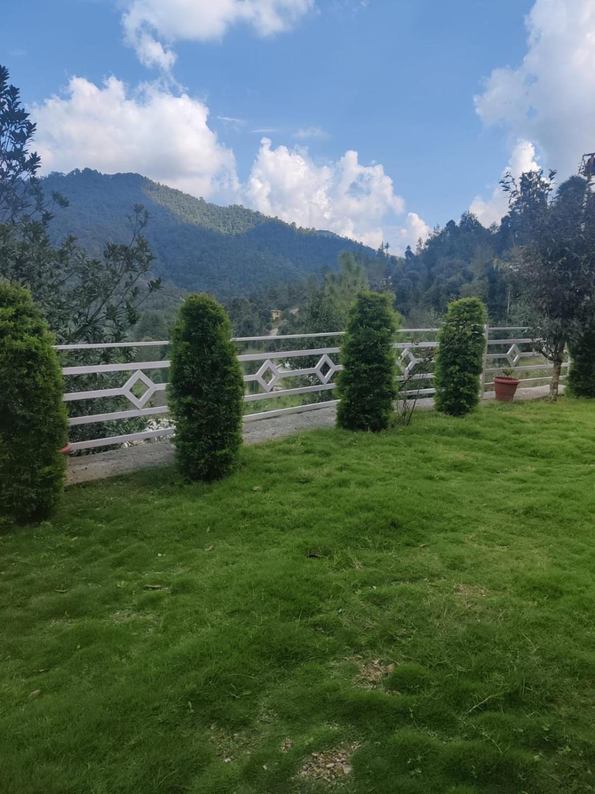 Aranya * Mukteshwar
