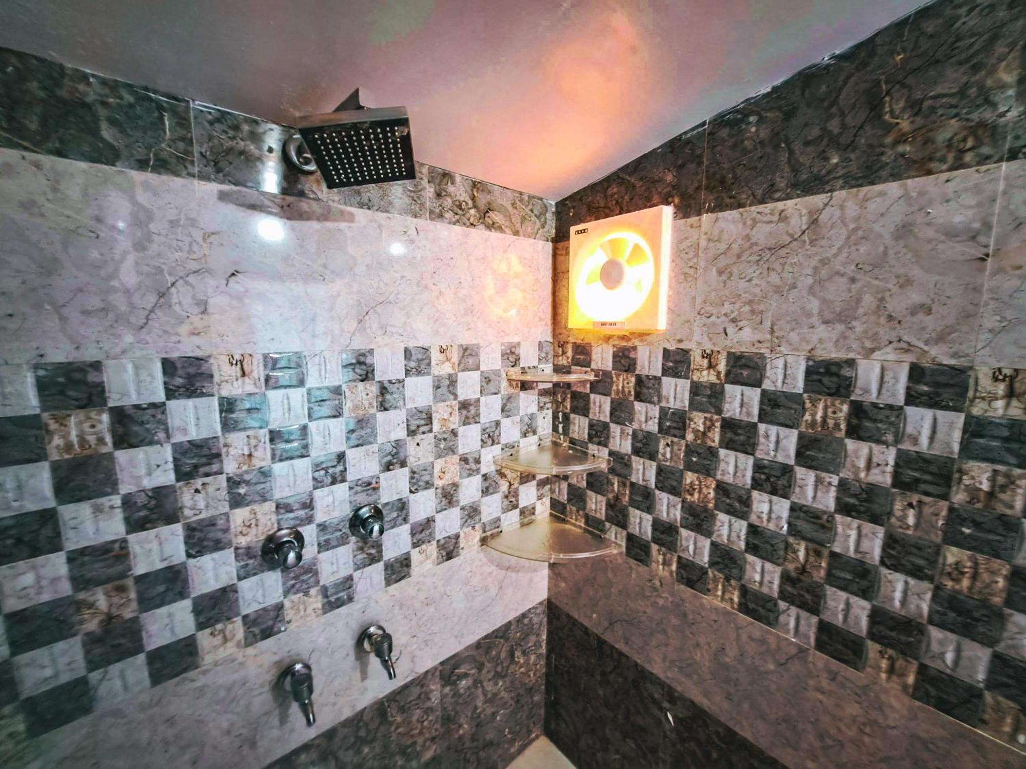 Hotel The Pahadi Nest
