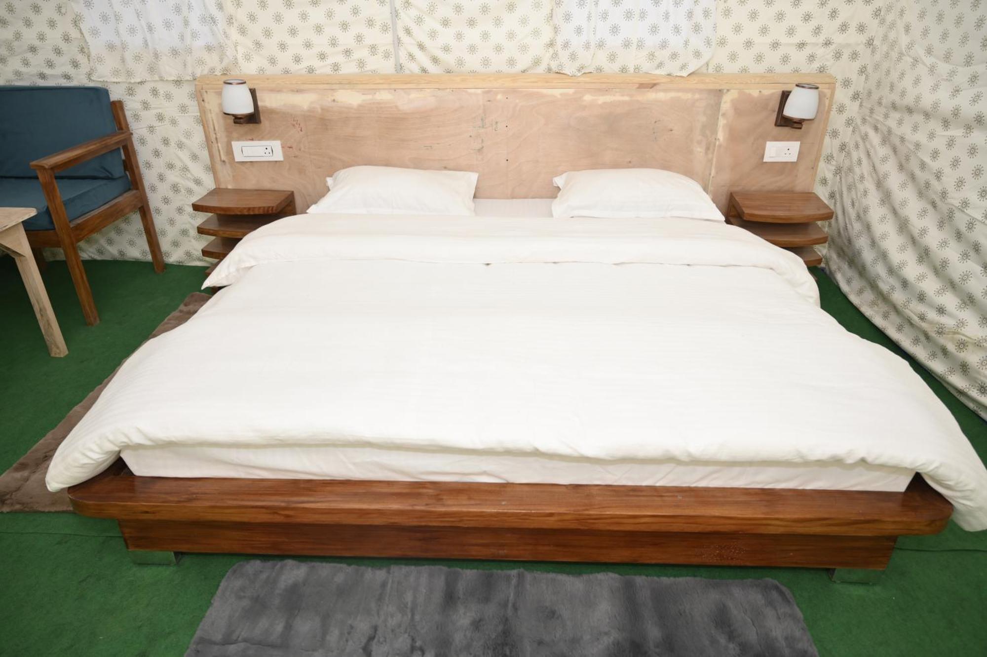 Luxury tent Saanidhya Camps *