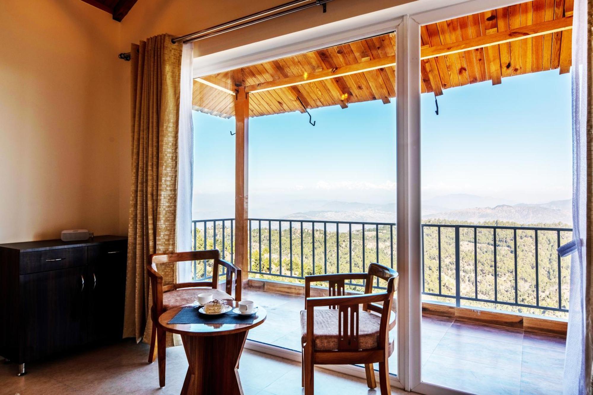 Resort Shree Parijat Resort - Luxury Resort In Mukteshwar *