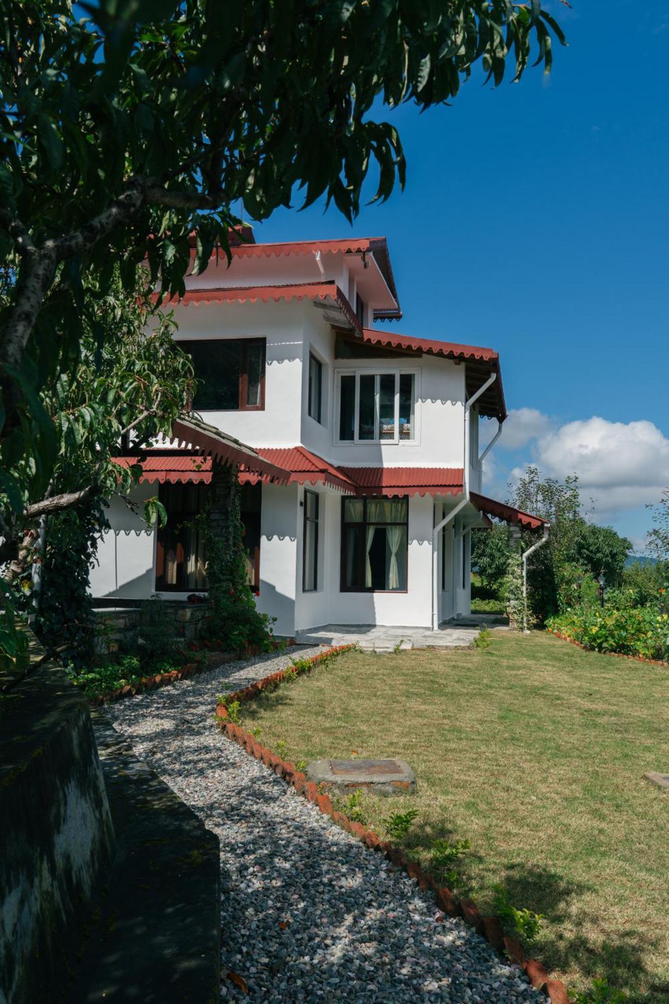 Saffronstays The Clairmont Cottage,mukteshwar