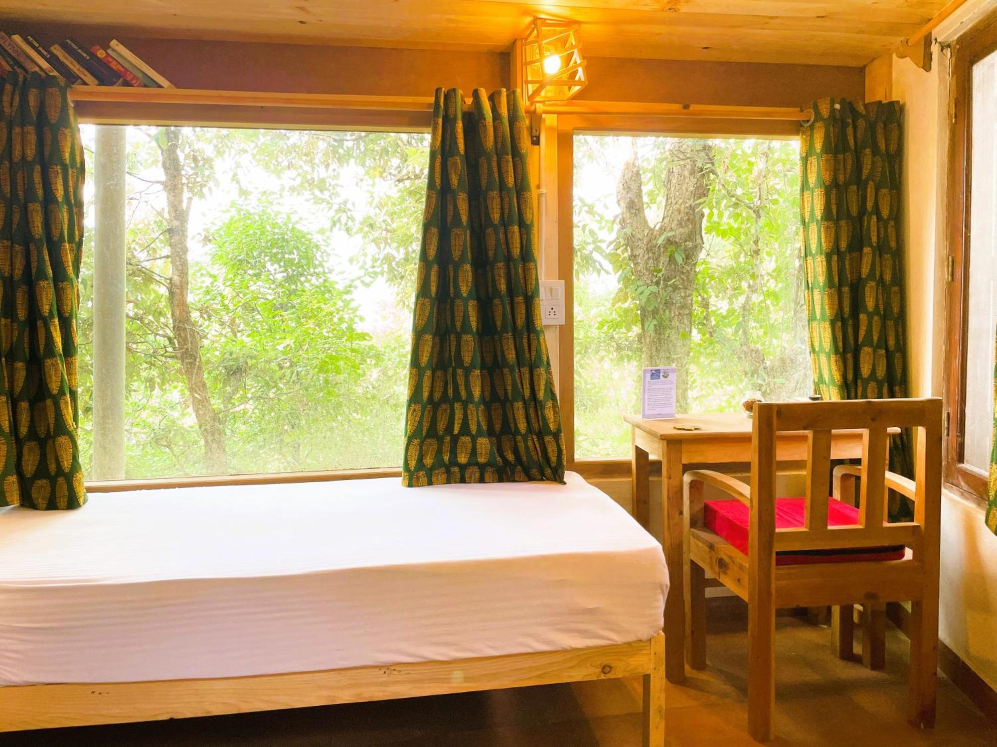 Quiet Place Himalayas Resort Mukteshwar