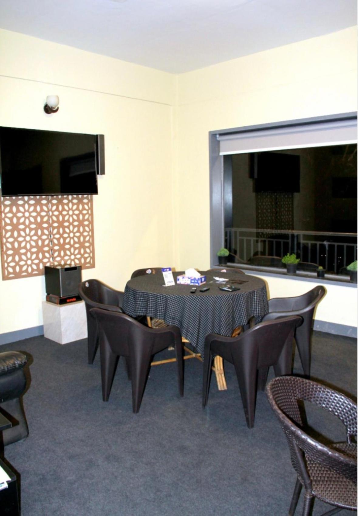 The Lookout - Luxurious At *