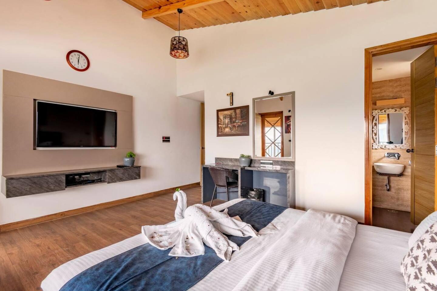 The Lookout - Luxurious At * Mukteshwar