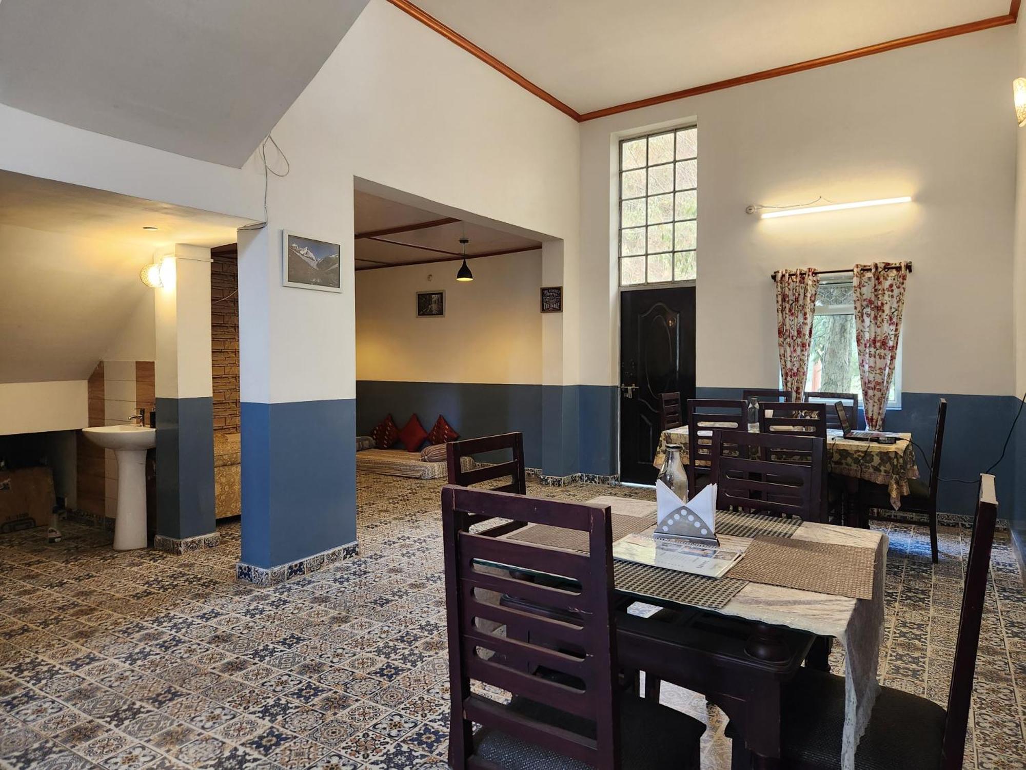 Mountain Golden Ray Homestay Mukteshwar