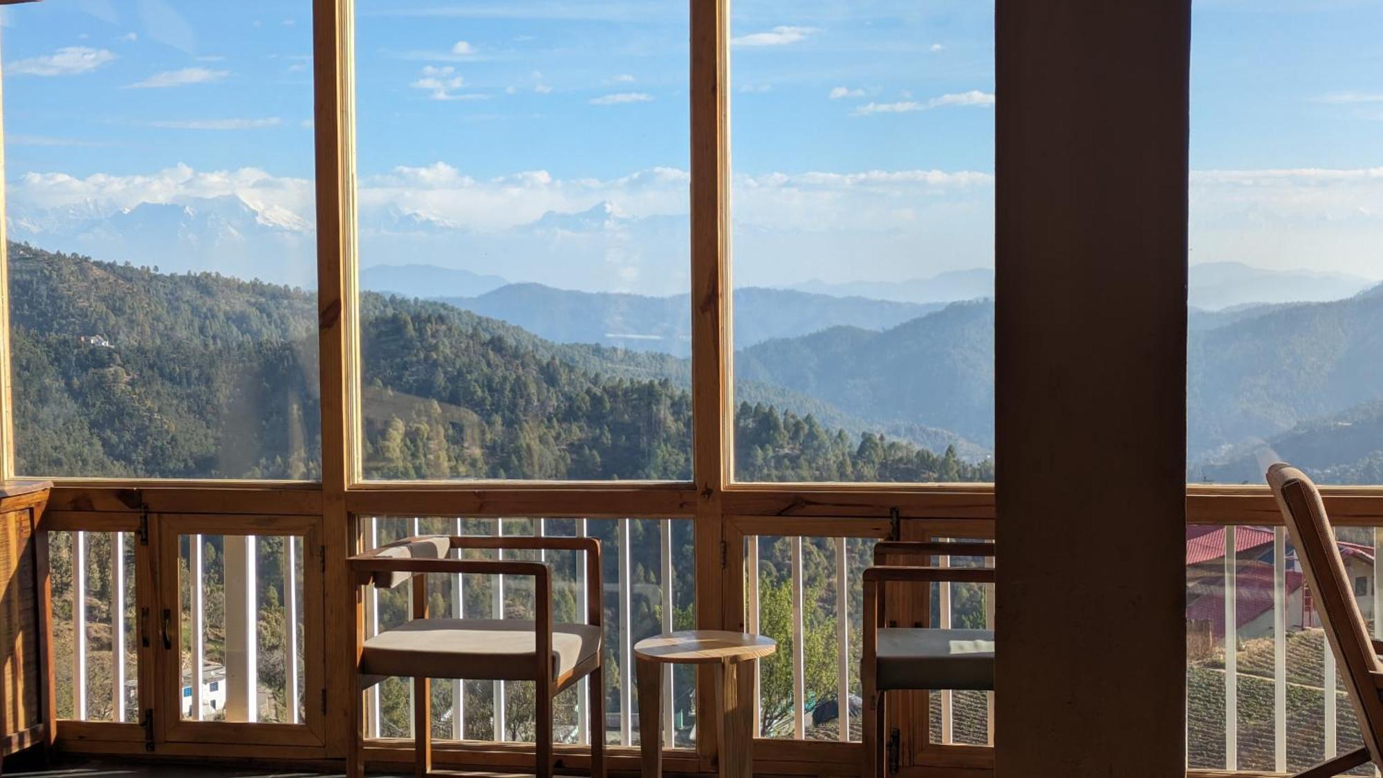 Resort Shoonya