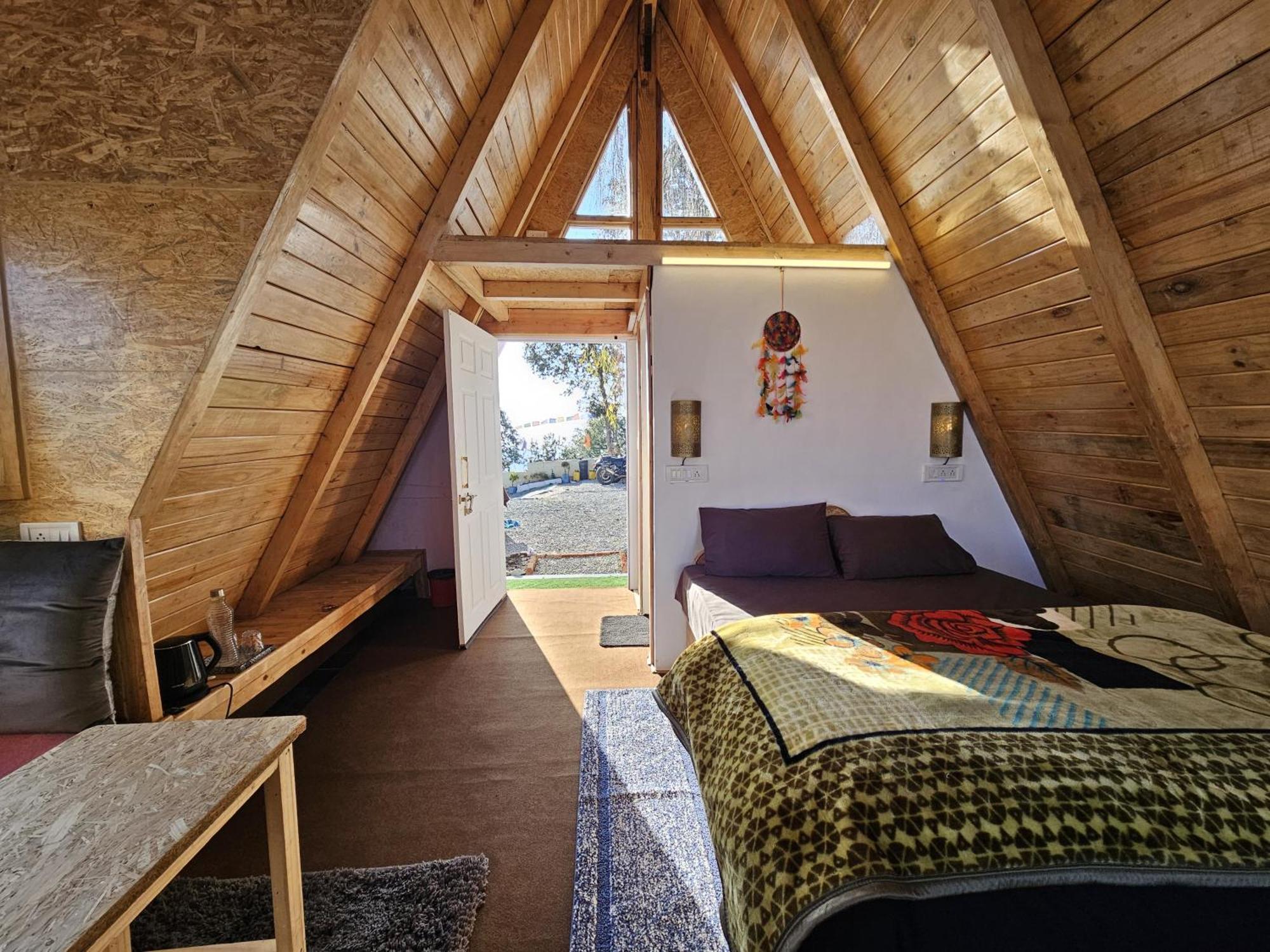 Lushtree Backpackers - & Cafe *