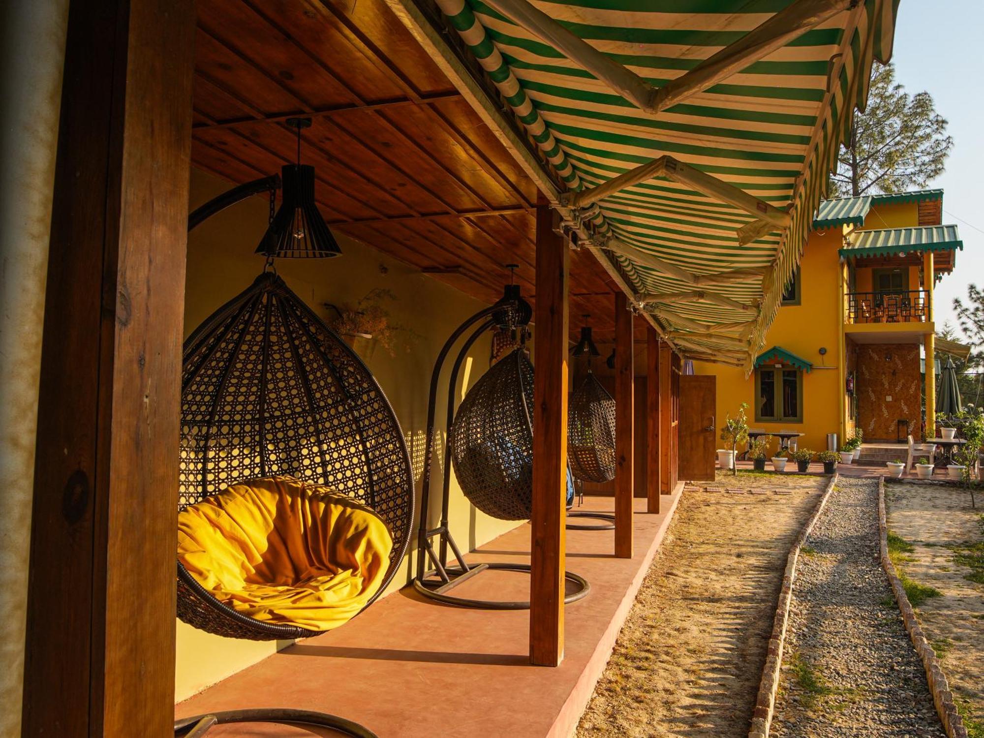 Thehimalayanliving Whistling Pines Hotel Mukteshwar