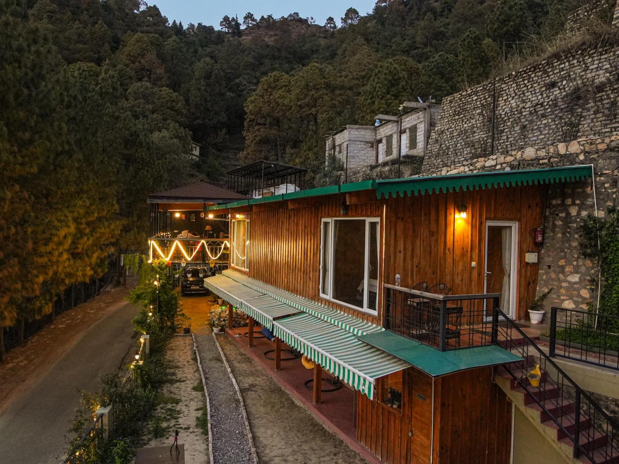 Thehimalayanliving Whistling Pines 4*