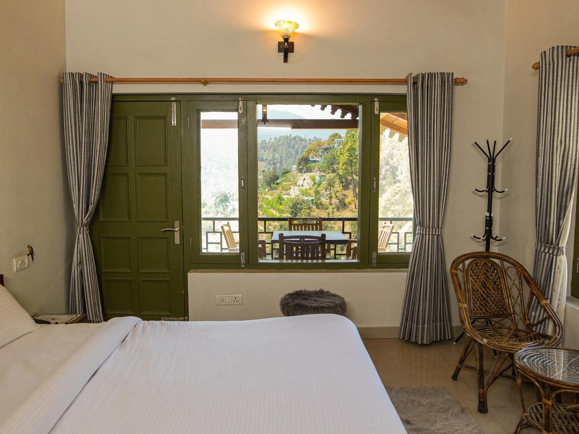 Thehimalayanliving Whistling Pines Hotel