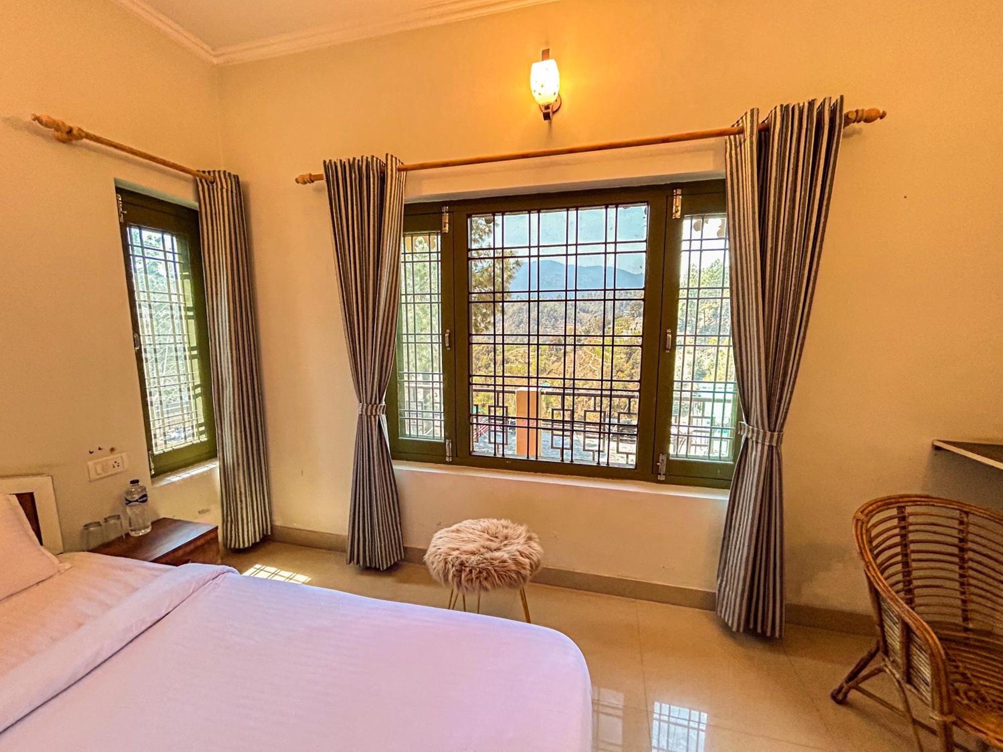 Thehimalayanliving Whistling Pines Hotel Mukteshwar