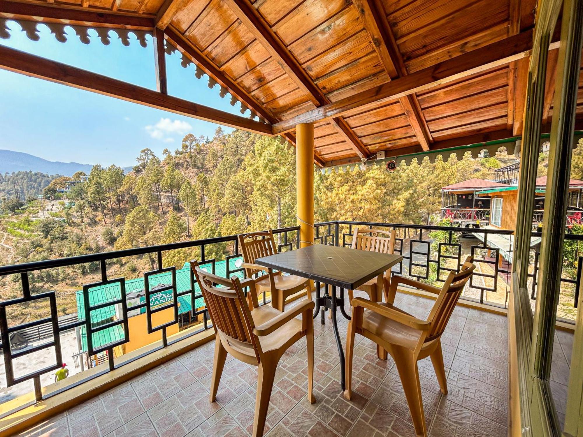 Hotel Thehimalayanliving Whistling Pines