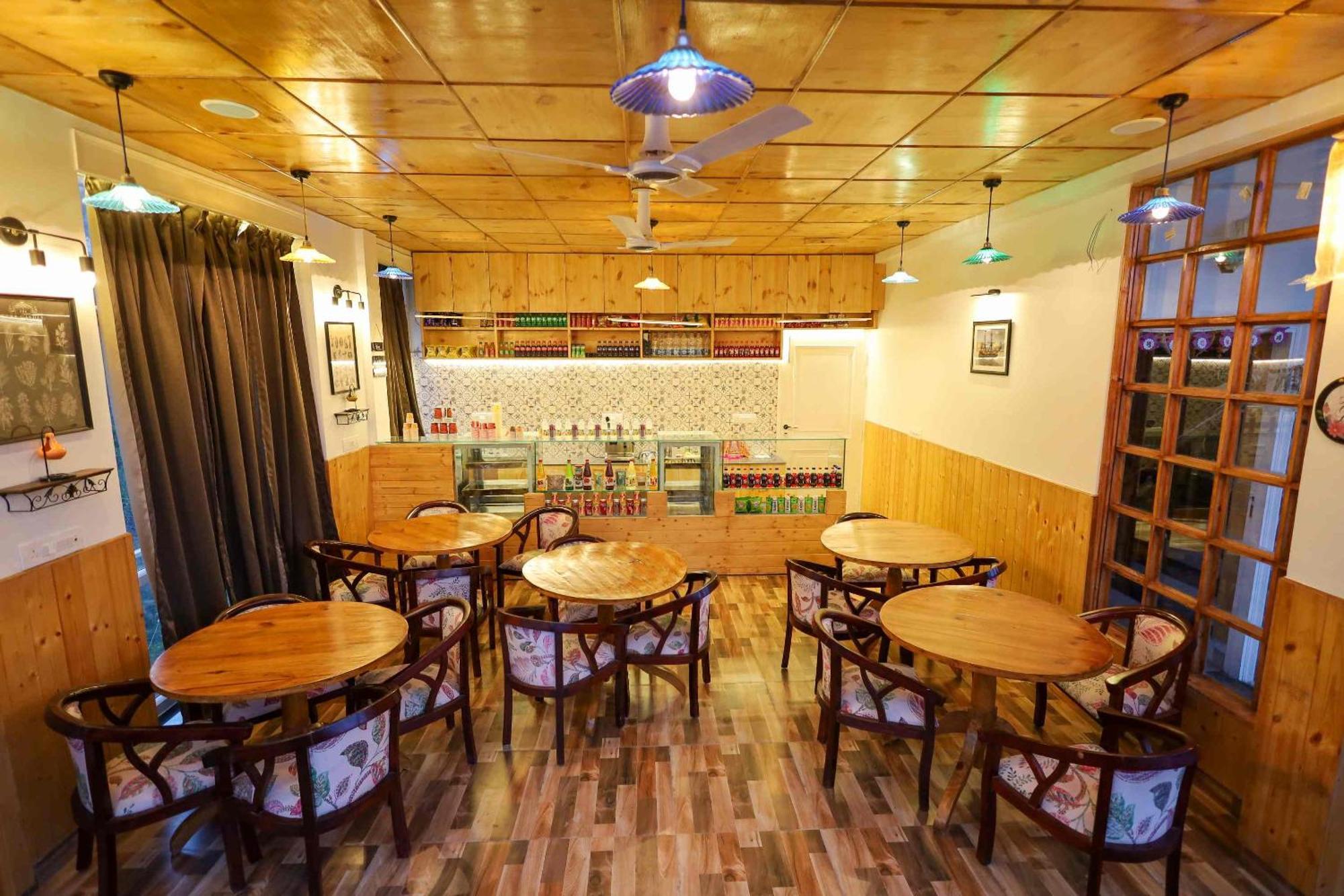 Hotel The Crosswoods Three Mukteshwar