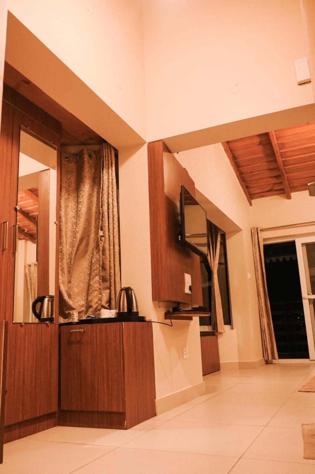 The Wonder Valley Hotel 3*