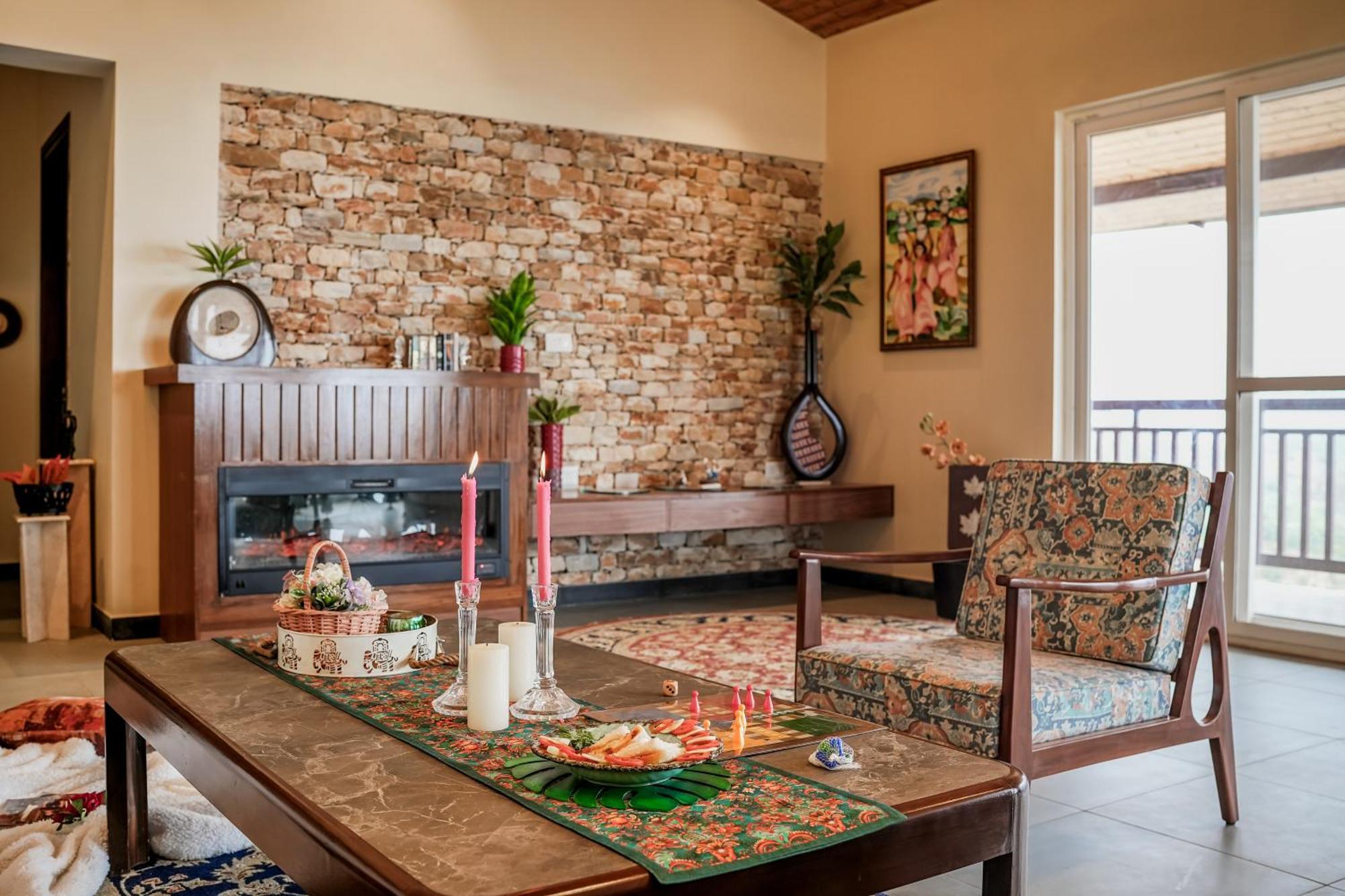 Villa Saffronstays Ridgeview Manor *