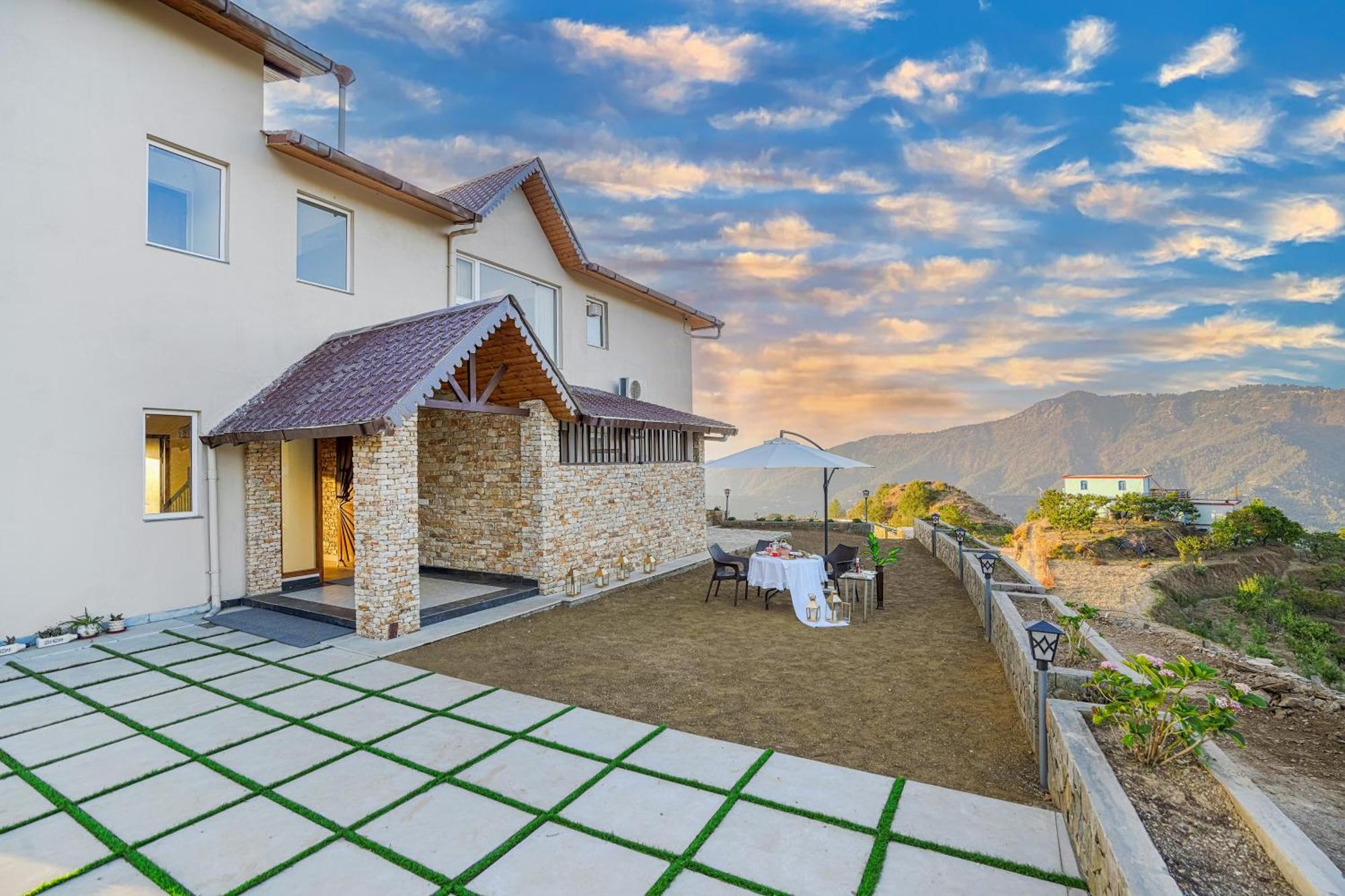 Saffronstays Ridgeview Manor *