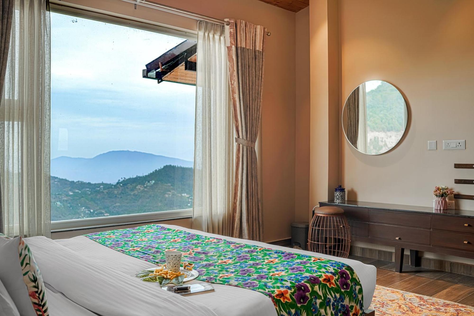 Saffronstays Ridgeview Manor