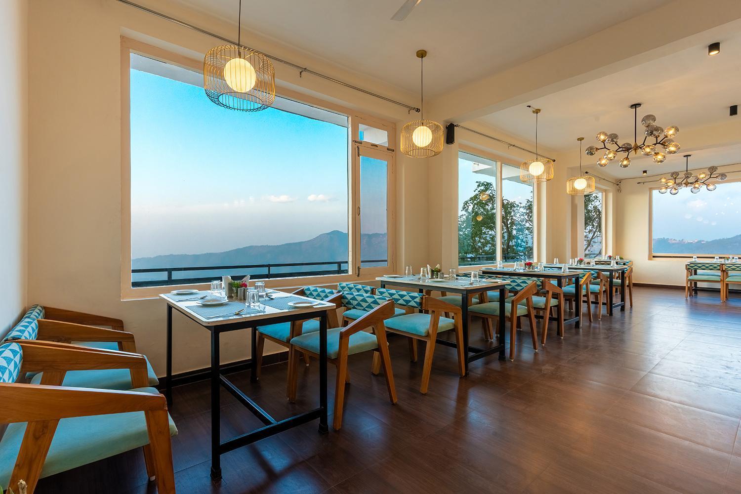 Himalayas By The Lake Hill Hotel