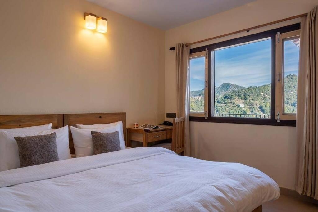 Pet-friendly Mountain View 2 Bedroom C1 Holiday home