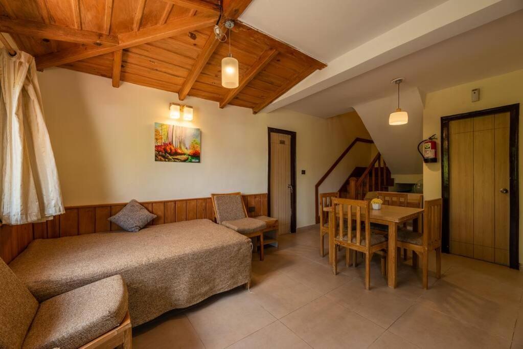 Holiday home Pet-friendly 2br W Mountain View C4 *