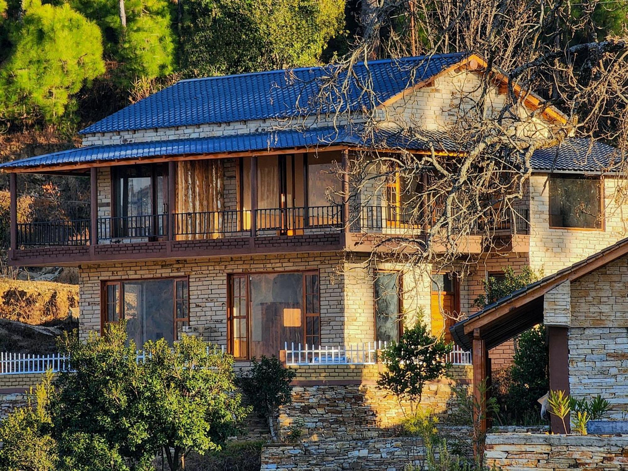 The Himalayan Stone Hamlet Resort Mukteshwar
