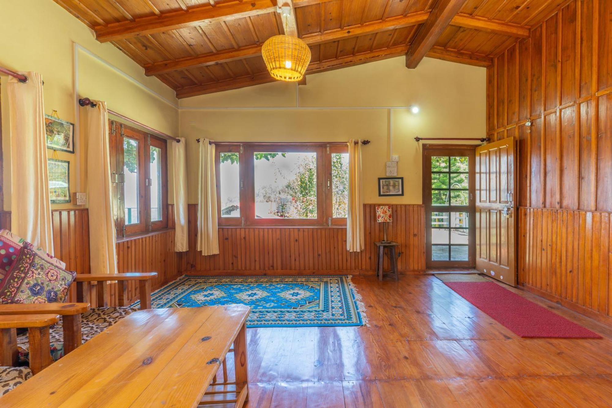 Blue Magpie- Himalayan Experience In Local Living Homestay