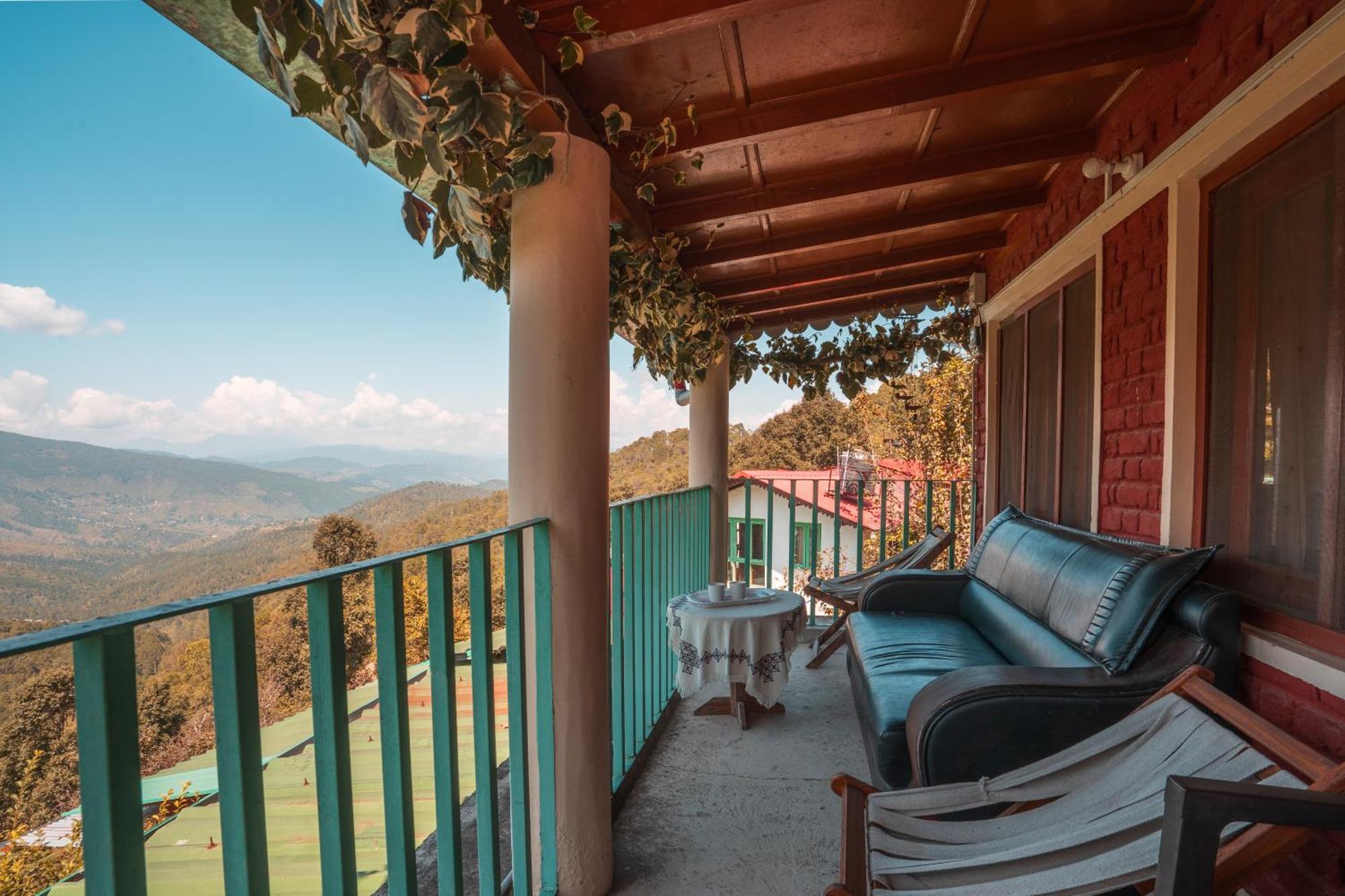 Blue Magpie- Himalayan Experience In Local Living Homestay